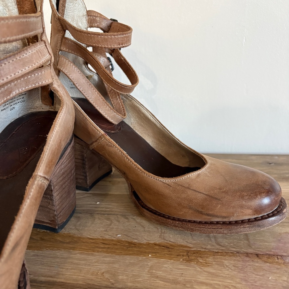 Freebird Tan Randi Ankle Boots - Picture 7 of 9